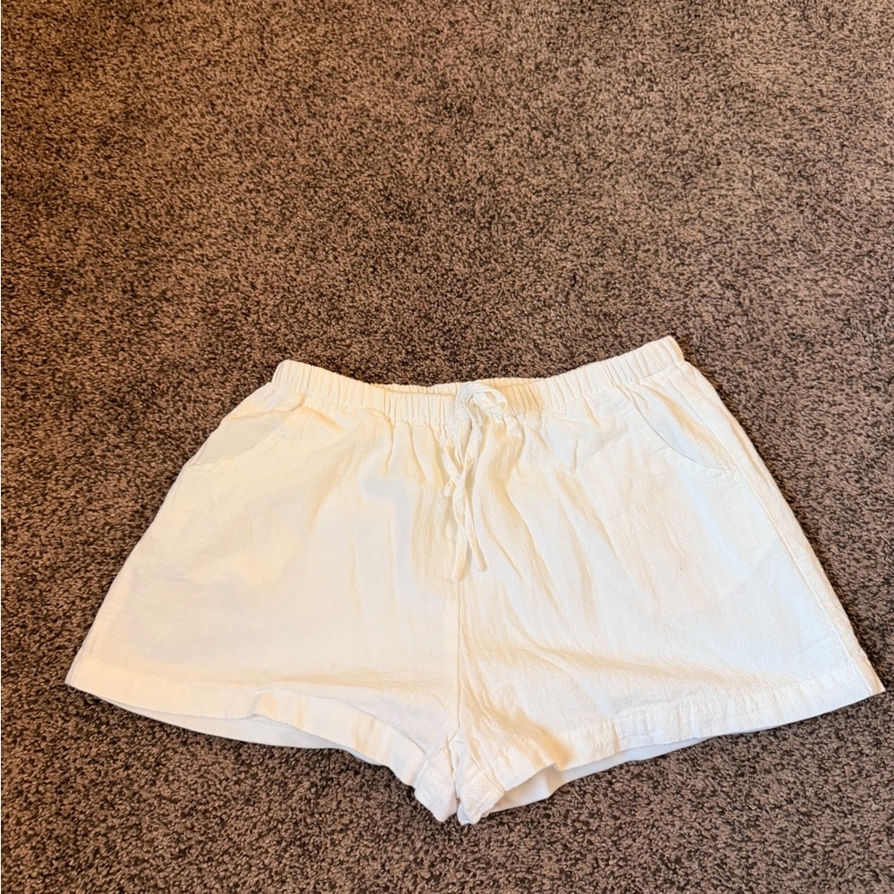 Women's White Linen Drawstring Shorts